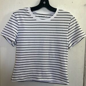 Abercrombie black and white stripped tee